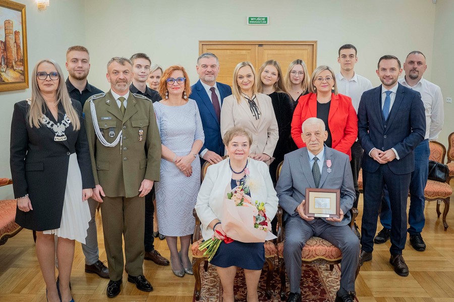 Cztery pary z Ciechanowa świętowały Złote Gody. Otrzymały pamiątkowe medale